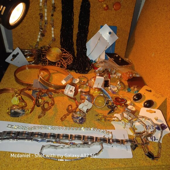 Huge Mix Metal & Stone Jewelry Lot - Picture 11 of 14